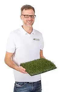 Name des Geschäftsführers, Geschäftsführer und Kunstrasen-Experte bei Premium-Kunstrasen.de